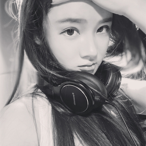 男模同志露屁股
